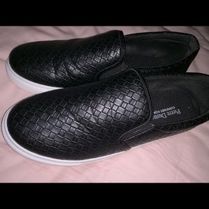 Pierre Dumas Slip ons